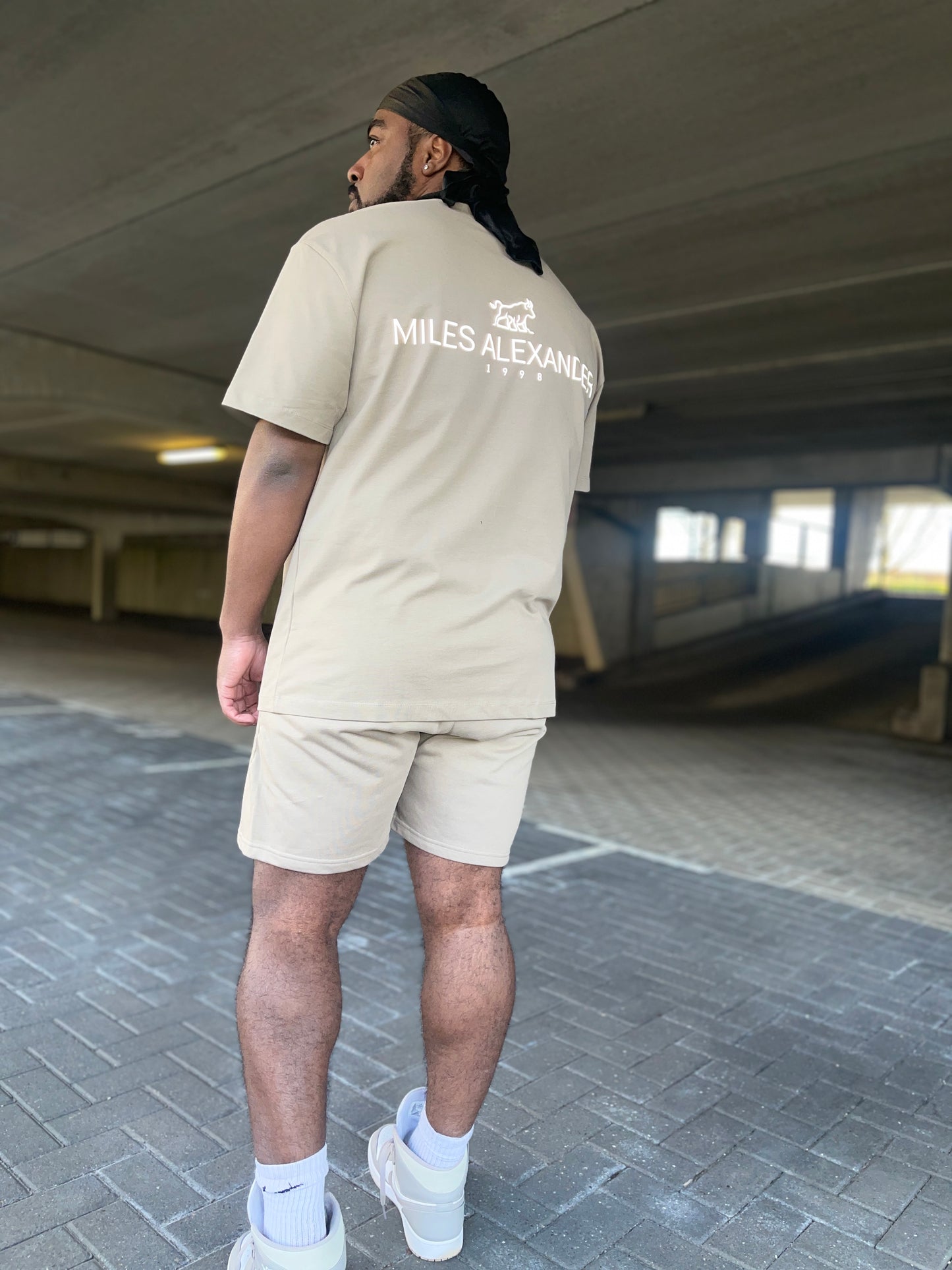 MILES ALEXANDER - SANDSTONE T-SHIRT